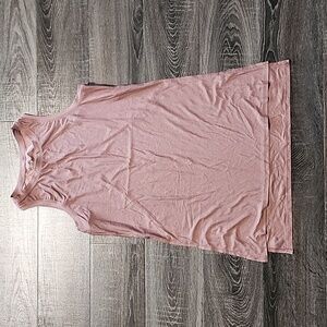 🦇 Old Navy "CloudMotion" Tunic Tank Top 🦇